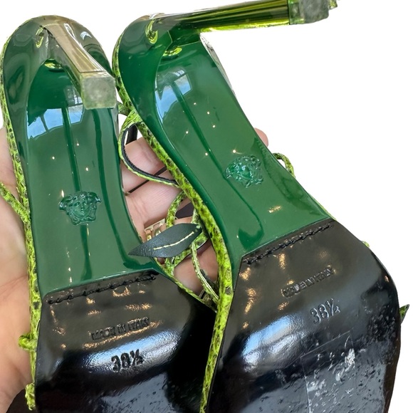 SOLD‼️VERSACE Snakeskin Leaf Sandal Green - Picture 9 of 14